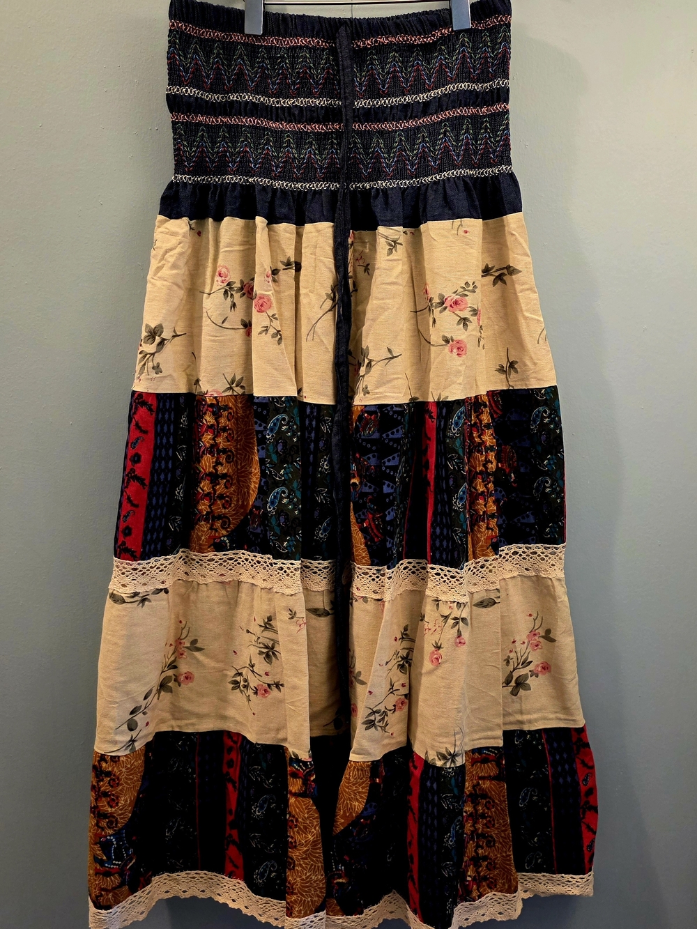 Boho Tiered Floral Patchwork Maxi Skirt - Black & Cream